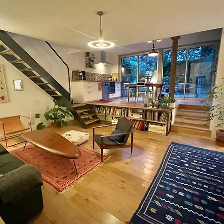 Manon Cormier Furnished Housee Bordeaux
